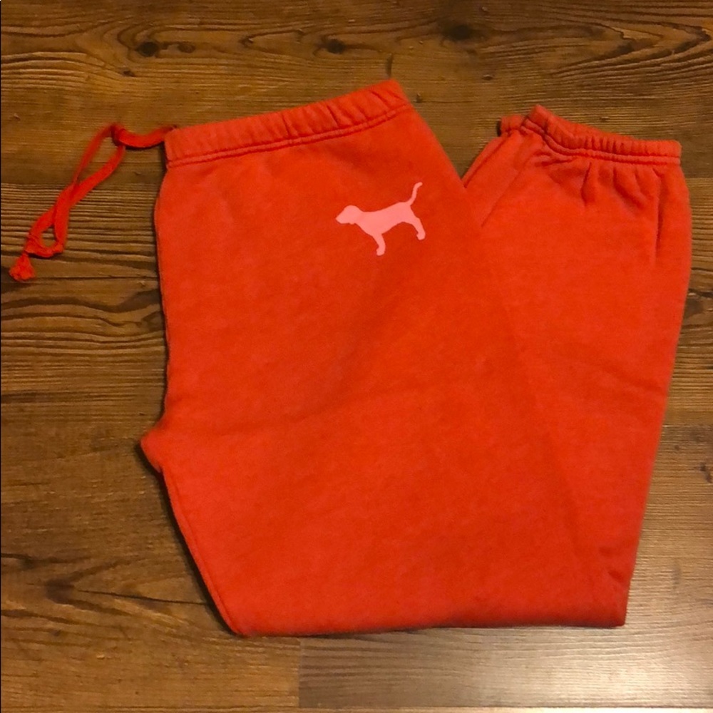 Victoria’s Secret Pink lounge/sweat pants ✨